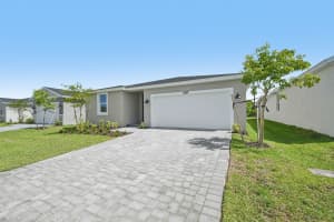 5437 Hampton Park Circle, Vero Beach, FL 32966 - MLS#R11111075