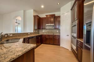 172 Manor Circle, Jupiter, FL 33458 - MLS#R11111092