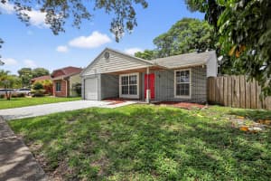 8681 SW 15th Street, Pembroke Pines, FL 33025 - MLS#R11111103