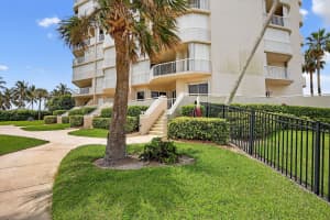 5051 N Highway A1a T-6, Fort Pierce, FL 34949, Fort Pierce, FL 34949 - MLS#R11111119