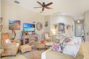 10420 SW Waterway Lane, Port St Lucie, FL 34987 - MLS#R11111135