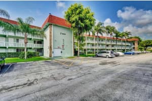 3400 Springdale Boulevard 3a, Palm Springs