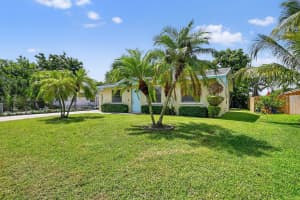 1286 W Frangipani Circle, Lake Worth, FL 33462 - MLS#R11111161