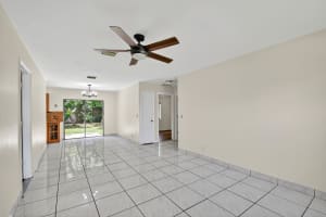 1286 W Frangipani Circle, Lake Worth, FL 33462 - MLS#R11111161