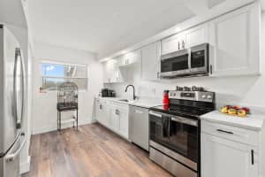 1210 SE Parkview Place E-5, Stuart, FL 34994 Sold 09/30/25