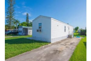 5000 Se Federal Highway Lot 607, Stuart