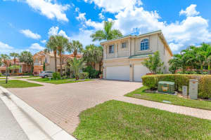 132 Catania Way, Royal Palm Beach, FL 33411 Sold 12/01/25