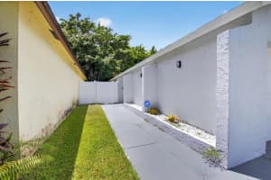 9156 Pine Springs Drive, Boca Raton, FL 33428 Sold 10/03/25
