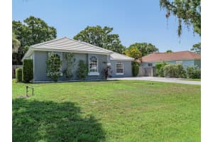 2565 44th Avenue, Vero Beach, FL 32966 - MLS#R11111279