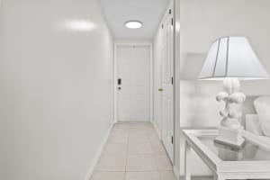 1940 Westminster Circle 7-1, Vero Beach, FL 32966 - MLS#R11111291