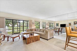 11863 Wimbledon Circle 426, Wellington