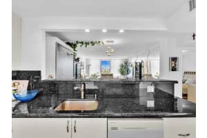 201 N Ocean Boulevard 802, Pompano Beach, FL 33062 - MLS#R11111296