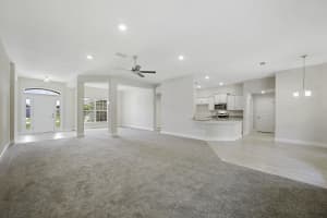 5801 Dana Circle, Port Saint Lucie, FL 34986 - MLS#R11111425