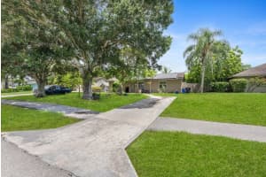 7407 Cocoanut Drive, Lake Worth, FL 33467 Sold 08/15/25