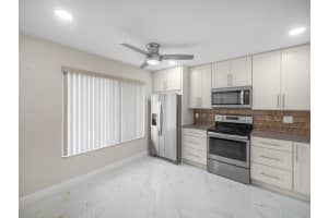 5547 Fairway Park Drive 203, Boynton Beach, FL 33437 - MLS#R11111429