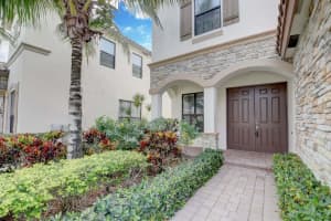 8834 Willow Cove Lane, Lake Worth, FL 33467 - MLS#R11111435