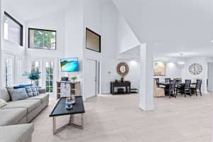2442 Windsor Way Court, Wellington