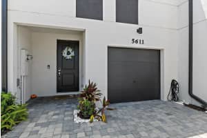 5611 Enclave Drive, West Palm Beach, FL 33407 - MLS#R11111512