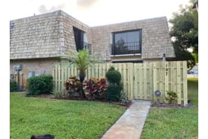 197 Lake Arbor Drive, Palm Springs, FL 33461 Sold 12/12/25