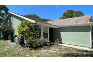 1437 SE Rivergreen Circle, Port Saint Lucie, FL 34952 - MLS#R11111535