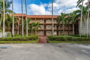 120 Sparrow Drive 314, Royal Palm Beach