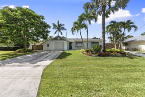 1769 SW Dyer Point Road, Palm City, FL 34990 - MLS#R11111599