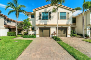 6001 Woods Edge Circle, Riviera Beach, FL 33410 - MLS#R11111604