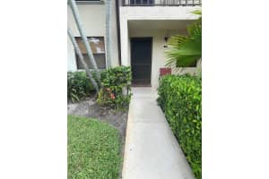 4598 Lucerne Lakes 101 Boulevard 101, Lake Worth