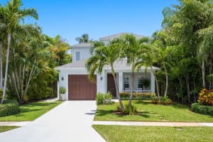 815 Cypress Road, Vero Beach, FL 32963 Sold 08/29/25