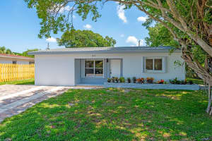815 Hunter Street, West Palm Beach, FL 33405 - MLS#R11111694