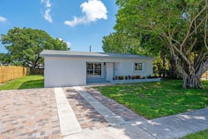 815 Hunter Street, West Palm Beach, FL 33405 - MLS#R11111694