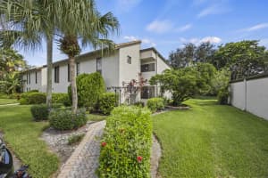 9713 N New River Canal Road 304, Plantation
