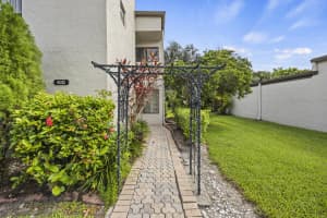9713 N New River Canal Road 304, Plantation, FL 33324 - MLS#R11111739