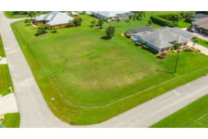 163 SW Hawthorne Circle, Port Saint Lucie, FL 34953 - MLS#R11111757