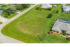 163 SW Hawthorne Circle, Port Saint Lucie, FL 34953 - MLS#R11111757