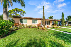 907 Wright Drive, Lake Worth Beach, FL 33461 - MLS#R11111767