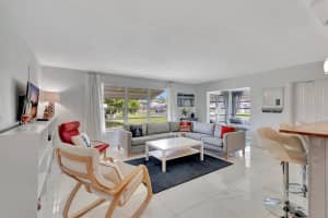 1182 S Drive Circle D, Delray Beach, FL 33445 - MLS#R11111800