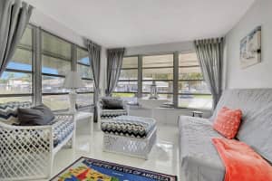 1182 S Drive Circle D, Delray Beach, FL 33445 - MLS#R11111800