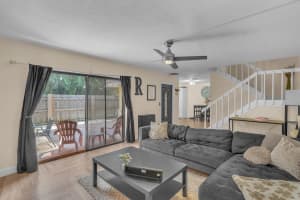 794 Springdale Circle, Palm Springs, FL 33461 - MLS#R11111805
