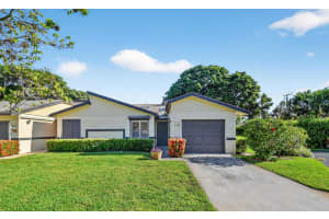 10 Ridge Point Drive D, Boynton Beach