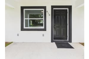 910 NW 5th Street, Okeechobee, FL 34972 Sold 09/30/25