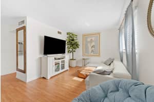 719 Lori Drive 205, Palm Springs, FL 33461 - MLS#R11111881