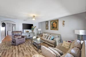 215 S E Street, Lake Worth Beach, FL 33460 - MLS#R11111902
