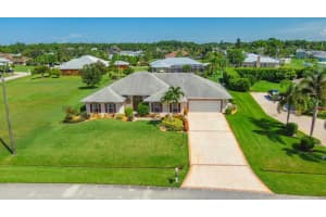 165 Sw Hawthorne Circle, Port Saint Lucie
