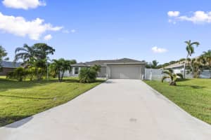 842 SE Chaloupe Avenue, Port St Lucie, FL 34983 Sold 09/10/25