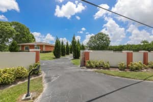 7600 Nw 82nd Terrace, Parkland