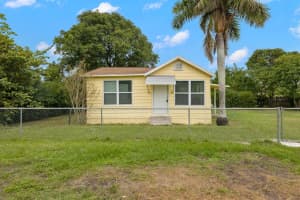 337 E Obispo Avenue, Clewiston