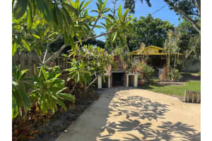 334 Smallwood Avenue, Fort Pierce, FL 34982 Sold 08/25/25