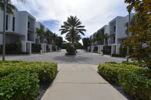 4030 Nw 18th Way, Boca Raton