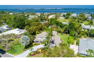 7 Lantana Lane, Sewalls Point, FL 34996 Sold 11/12/25